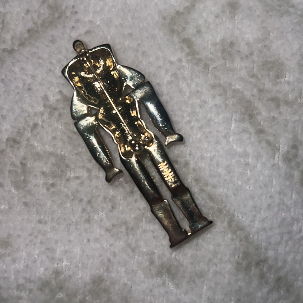 Vintage Monet Gold Tone Red Enamel Rhinestone Nutcracker Brooch Pin - Picture 8 of 11